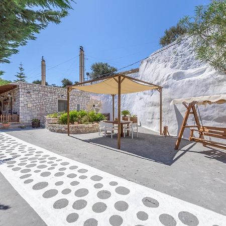 Emilia'S Little Farmhouses Agioi Anargyroi  Exterior photo