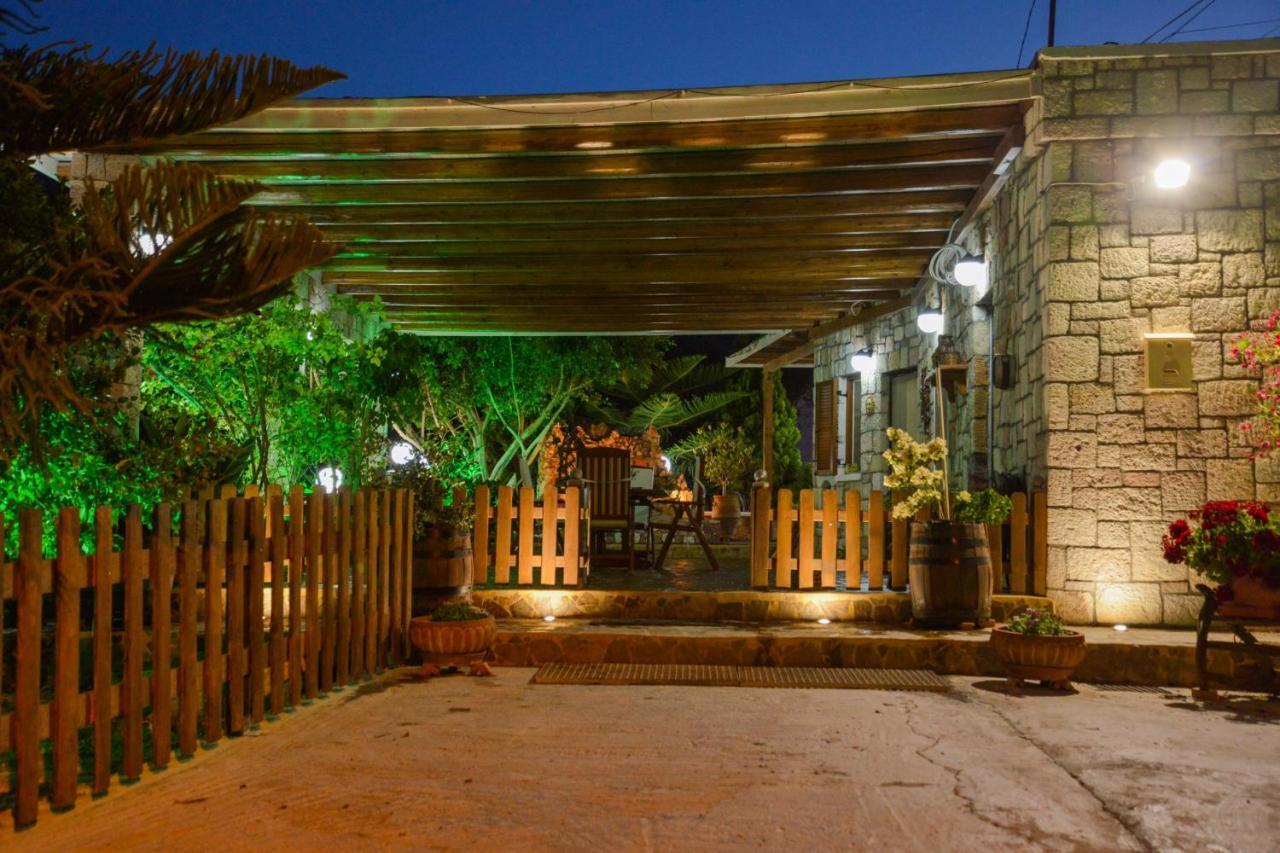 Emilia'S Little Farmhouses Agioi Anargyroi  Exterior photo