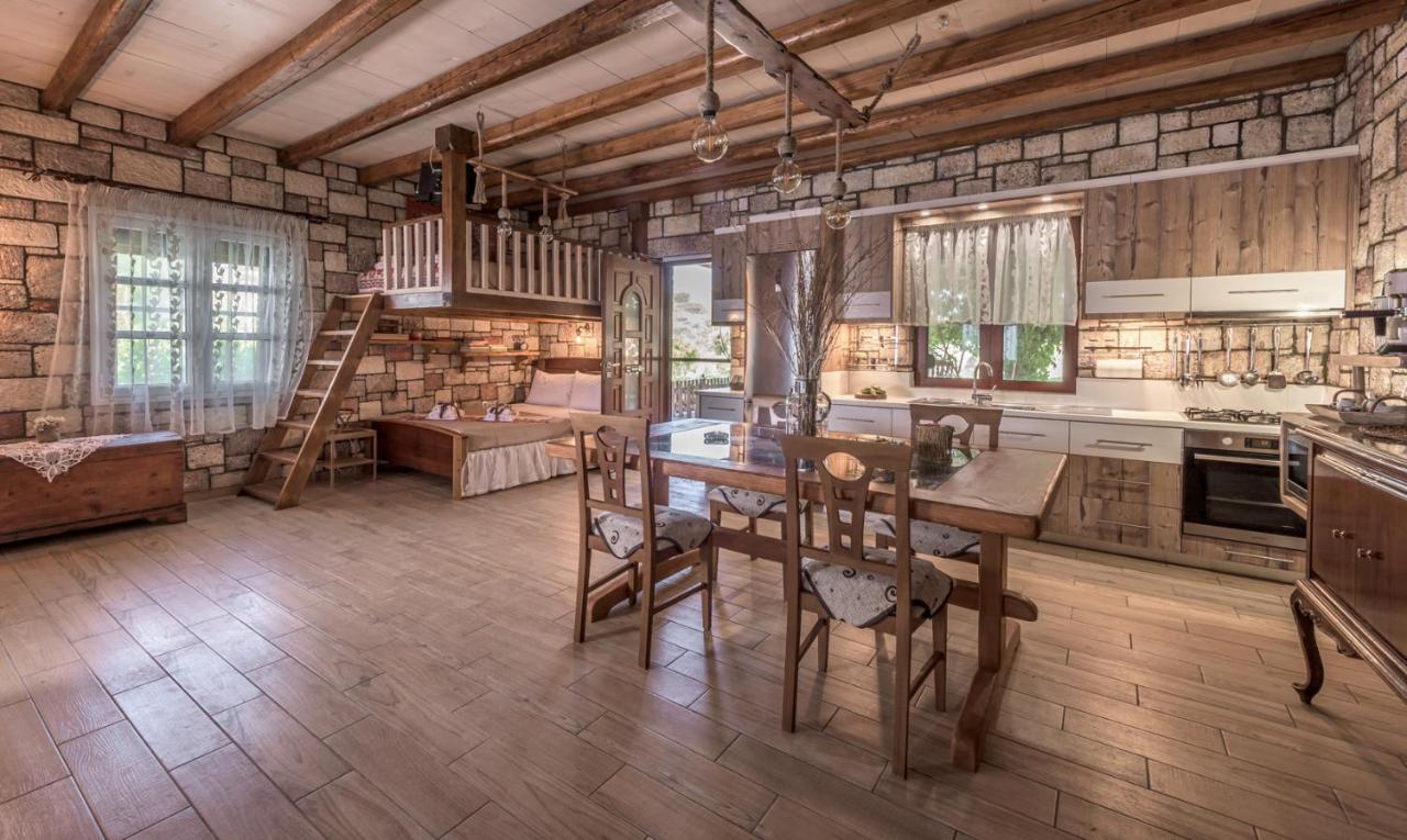 Emilia'S Little Farmhouses Agioi Anargyroi  Exterior photo