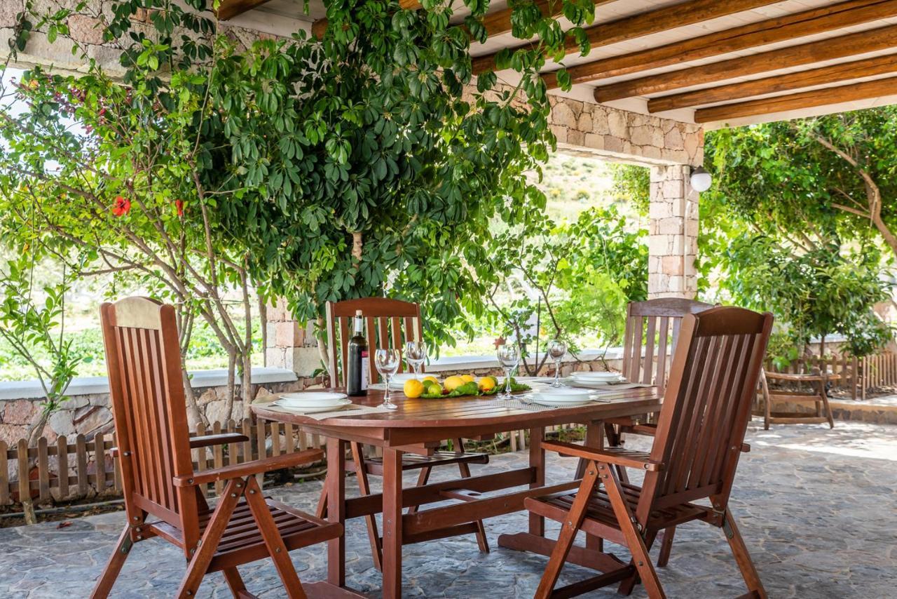 Emilia'S Little Farmhouses Agioi Anargyroi  Exterior photo