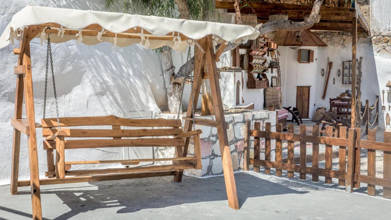 Emilia'S Little Farmhouses Agioi Anargyroi  Exterior photo